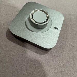 Oura Ring 4 Size 4 with Charging Issues